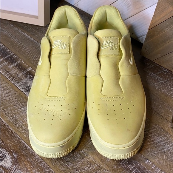 Nike - Picture 5 of 7